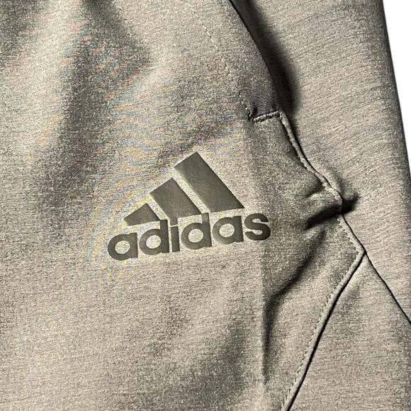NWT Adidas Shorts Mens XS Axis 3.0 Woven Training Soccer Aeroready Gray Stretch - Picture 6 of 7